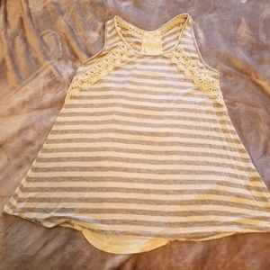 Maurices gray and white sleeveless size small